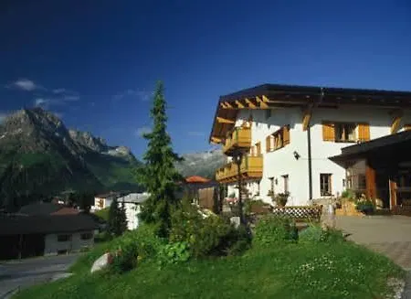 Michaela Hotel